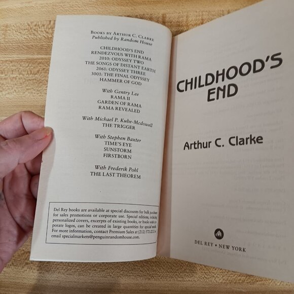 Childhood's End  Arthur C  Clarke  Scifi Classic Syfy Mass Market Paperback Used - Picture 6 of 8